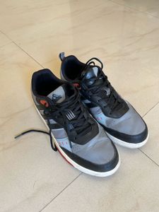 Adidas Sneakers
