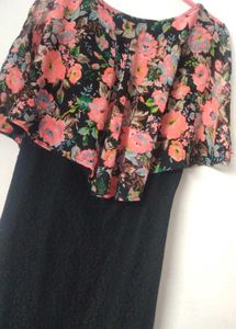 Floral Black dress👗(⁠•⁠ө⁠•⁠)⁠♡