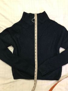 H&amp;M Divided Dark Blue Pullover Bust 34-36