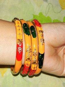 Asthetic Colorful Indian Bangles💛🧡