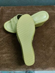 Metro Flats &amp; Sandals (38 No )