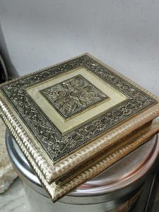 Like New Dry Fruit  Box