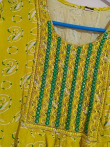 Kurta Set Beutiful Pure cotton Yellow Green Colo