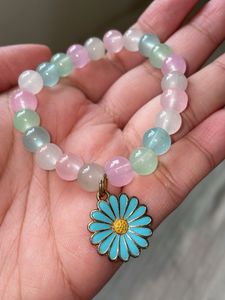 Beaded Daisy Bracelet