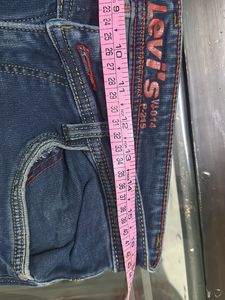 Men Blue Levi’s Jeans
