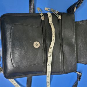 Leather SLING Bag🎒