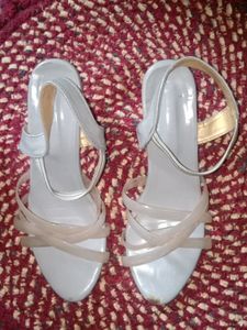 Heel Sandal 👠