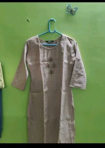 Elegant Beige Embroidered Kurta
