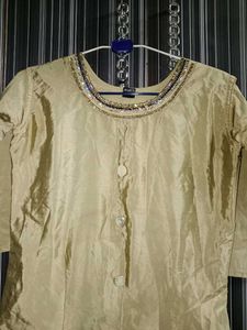 Front Slit Silk Kurti !!