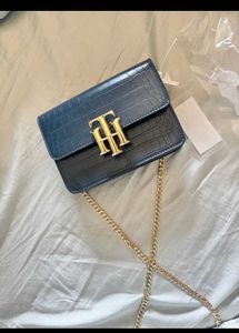TH Sling Bag