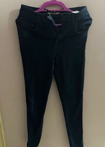 original Levi&#39;s Dark Wash Jeans | waist 28