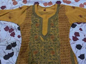 Women Lakhnavi Chikan Kurta