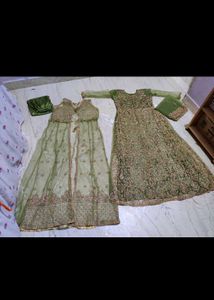 Reduced Price Beautiful 4 Pieces Set