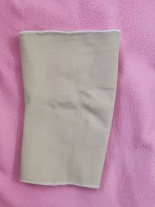 Single Knee Cap