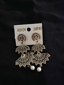 Elegant Antique Gold Earrings Collection