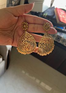 Jewellery Bundle - Earrings, Necklace