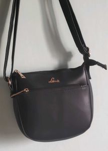 Lavie Crossbody Bag And The Alchemist Book Combo