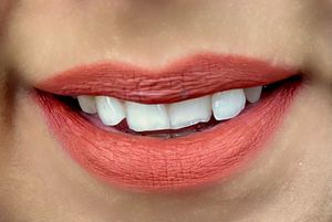 Kay beauty matteini Matte Lip Crayon