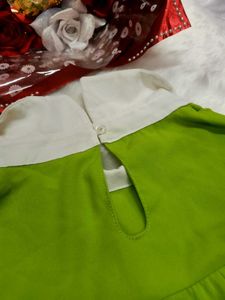 💚Green Bejeweled Collar Top💚