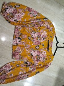 Floral Print Long Sleeve Top