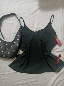 ⋆˚࿔Black Cami Top