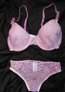 Bra &amp; Panty Set 👙