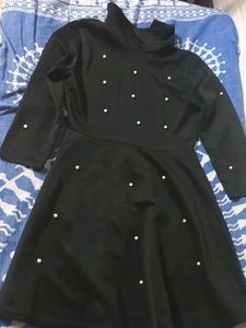 Elegant Black Pearl Embellished Dress