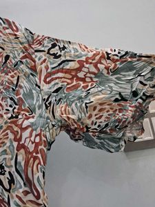 Patterned Short Sleeve Top