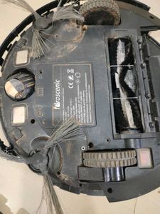 Proscenic Robot Vacuum Cleaner        needs to rep