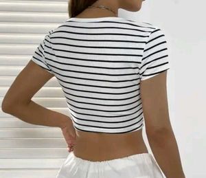 Striped crop t-shirt