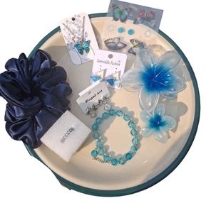 Accessory Bundle: Jewelry & More!