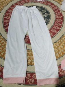 Cute Girl&#39;s Ethnic Set