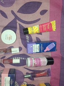 Combo Offer For Sample Size Skincare Products