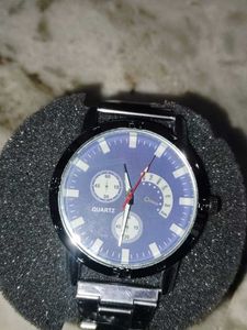New Steal Rist Watch With Premium Colour
