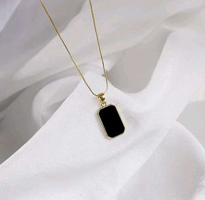Chain pendent