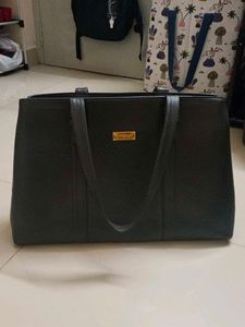 Elegant Black Tote Bag Leather Wrangler