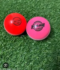 Flash i10 Cricket Ball
