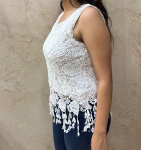 Lace Sleeveless Top