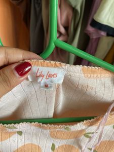 Peach 🍑 Cute T-shirt