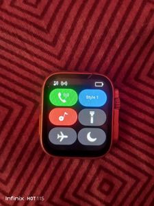 Smart Watch with Extra Bands