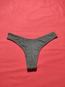 H&amp;M Thong Size S