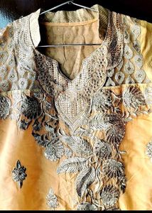 Kurta Set With Churidar Pajama And Dupattas 😎