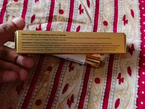 Myglamm Perfect Curves Matte Lip Crayon Siren