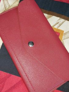 Maroon Wallet
