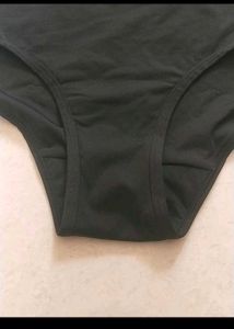 M Brief 🖤