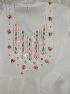 White Embroidered Mini Kurta