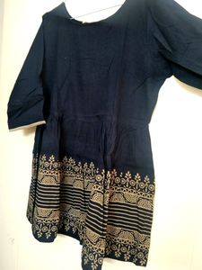 Navy Blue Gathered Top In Cotton Size L