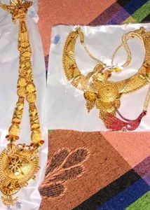 JEWELLERY GOLD NACKLASE SET