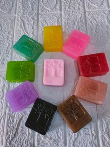 10 Organic Fruit Soaps@ Rs500