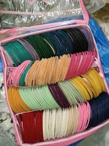 Colorful Bangle Set with pouch 👝